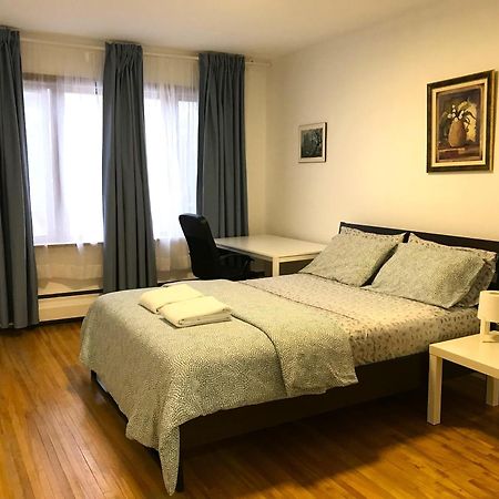 Big Private Room Midmontreal Next To Station Metro - Parking Free Luaran gambar