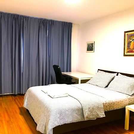 Big Private Room Midmontreal Next To Station Metro - Parking Free Luaran gambar